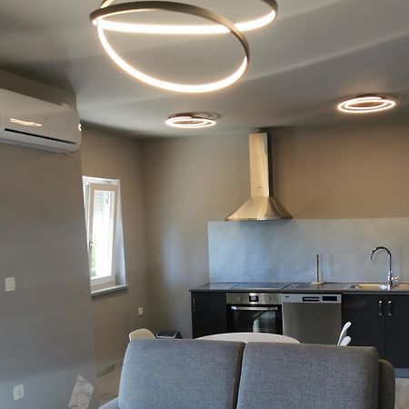 Apartment Luki Повиле Екстериор снимка