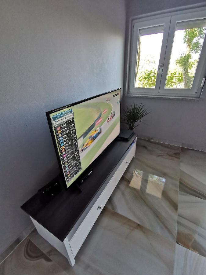 Apartment Luki Повиле Екстериор снимка