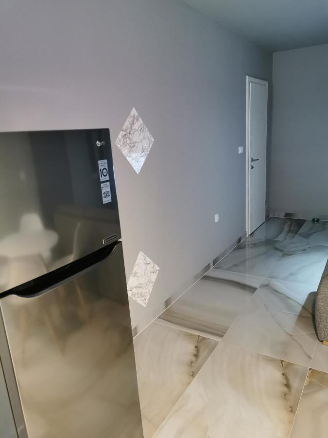 Apartment Luki Повиле Екстериор снимка