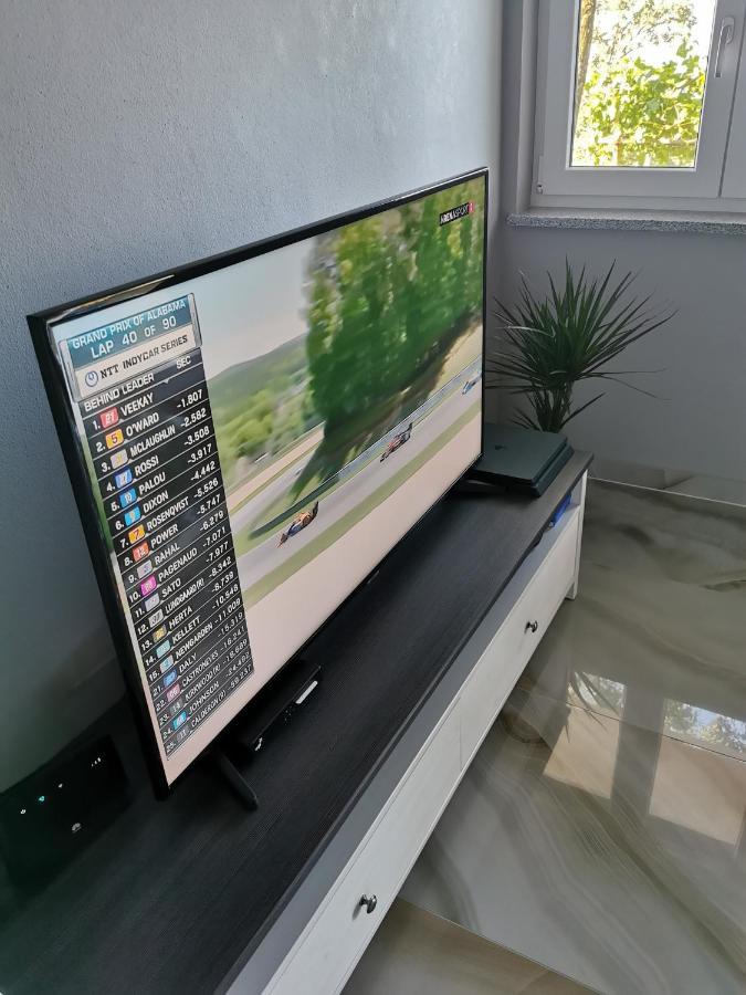 Apartment Luki Повиле Екстериор снимка