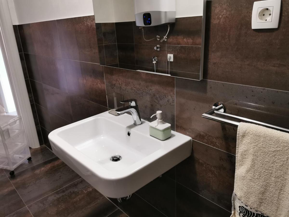 Apartment Luki Повиле Екстериор снимка
