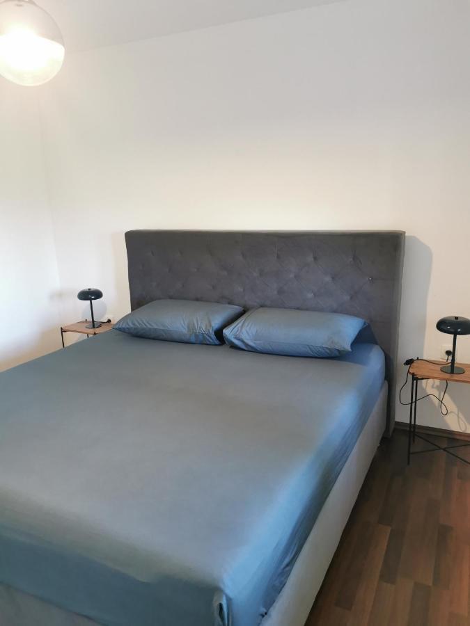 Apartment Luki Повиле Екстериор снимка