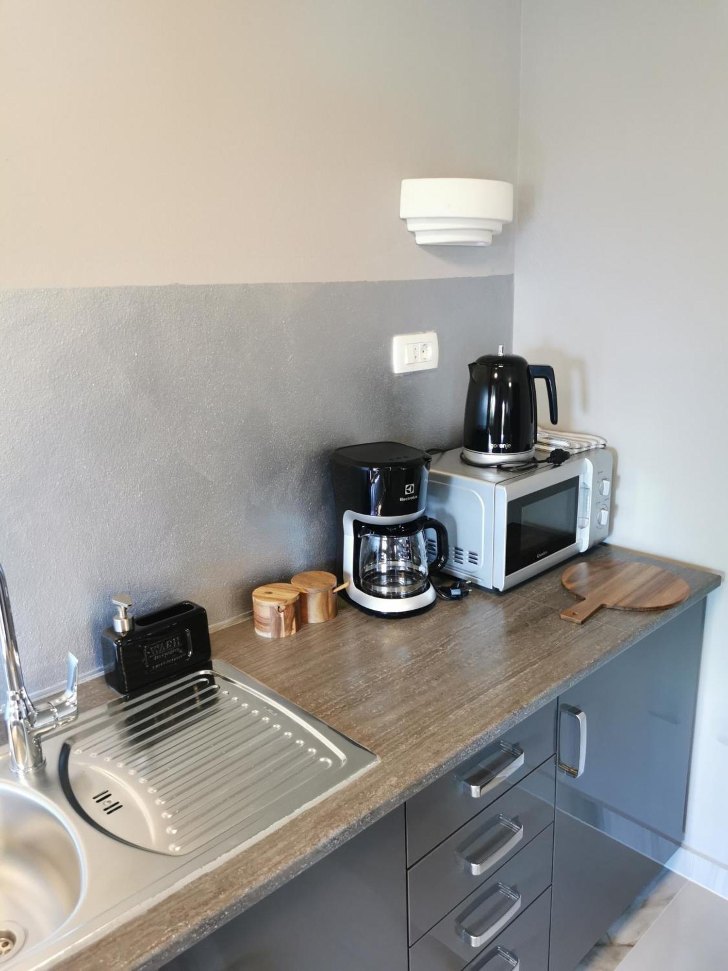 Apartment Luki Повиле Екстериор снимка