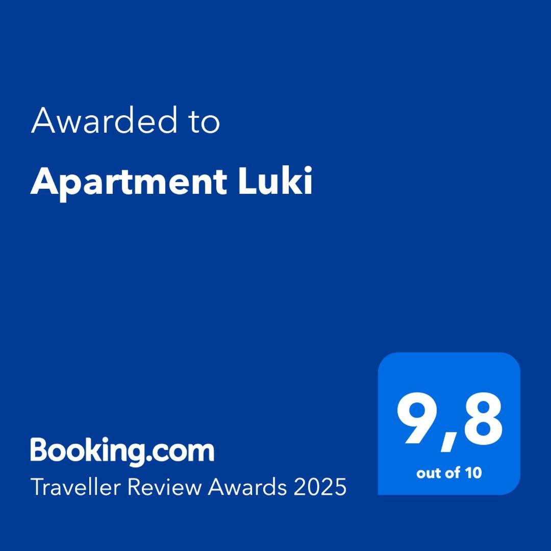 Apartment Luki Повиле Екстериор снимка